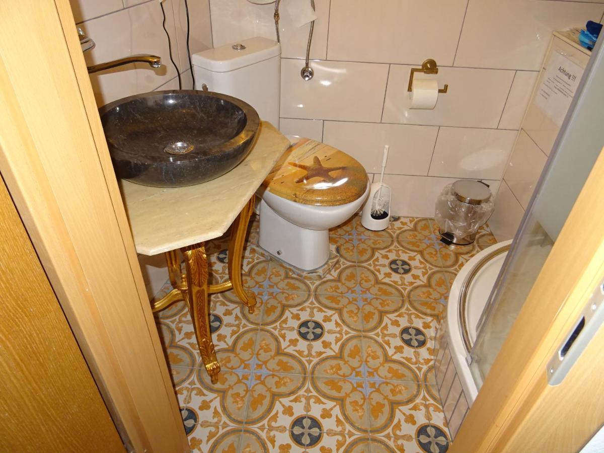 " Art Ddr" Eig Bad Dir Im Zim, 3 Og, Treppensteigen Kein Fruehhstueck Keine Kueche Nur Uebernachtung Parkpl, Wifi, Blankenb Otel Blankenburg  Dış mekan fotoğraf